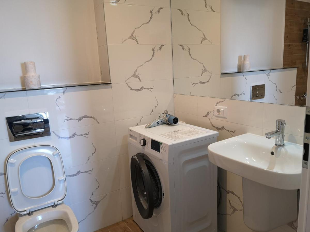 Ared-Atrium Mall Chrysflatty3 Premium Apartment 60Mp 阿拉德 外观 照片