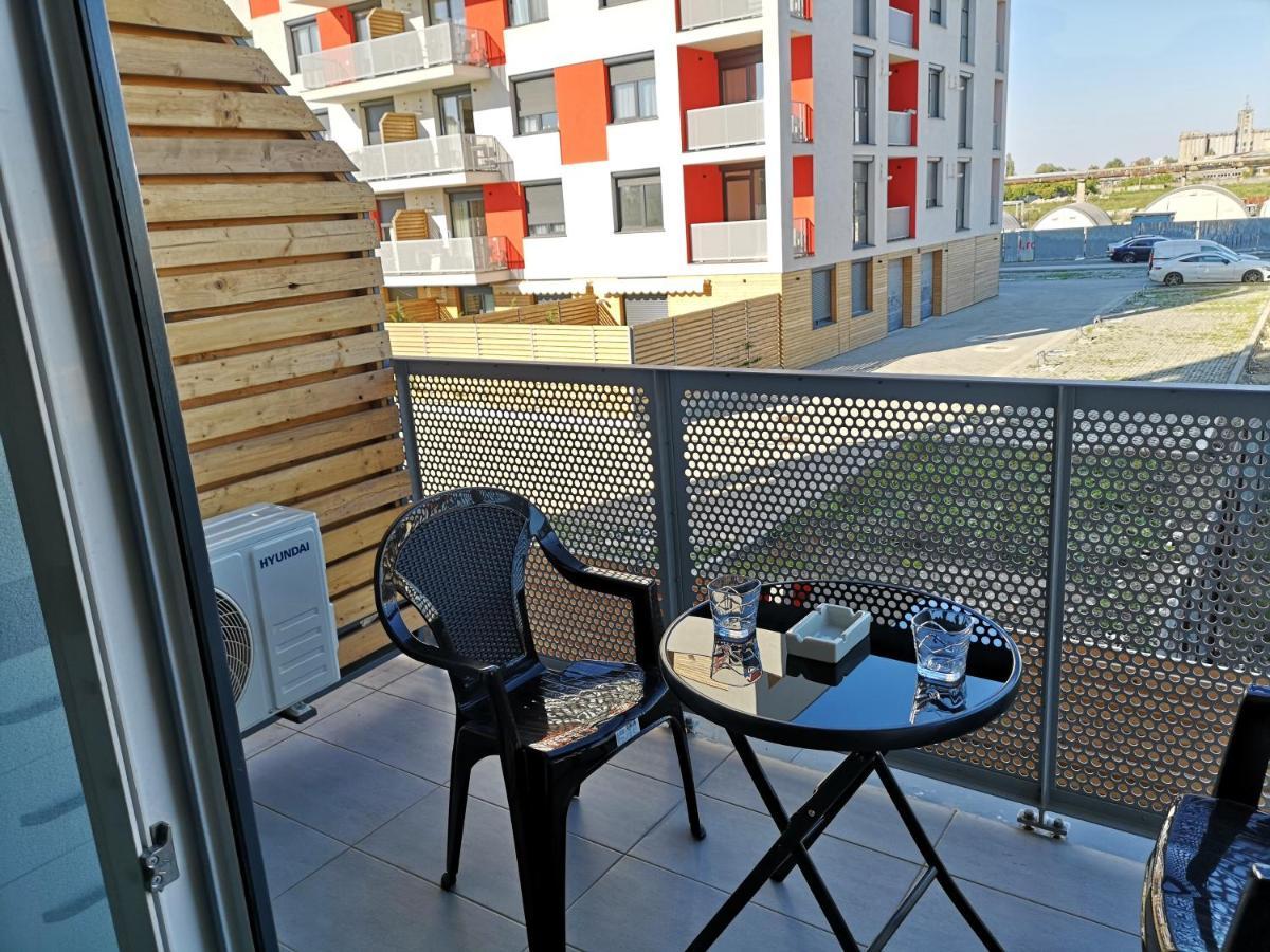 Ared-Atrium Mall Chrysflatty3 Premium Apartment 60Mp 阿拉德 外观 照片