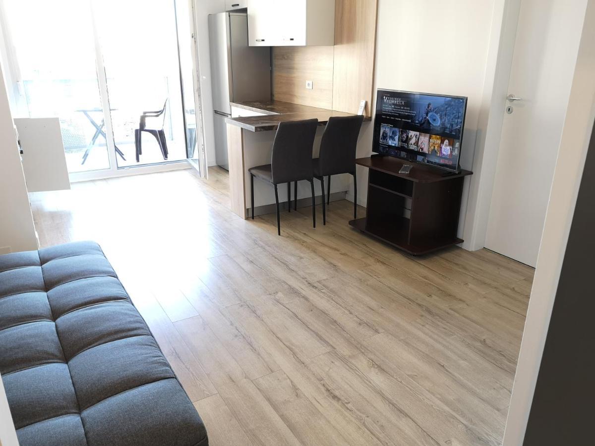 Ared-Atrium Mall Chrysflatty3 Premium Apartment 60Mp 阿拉德 外观 照片