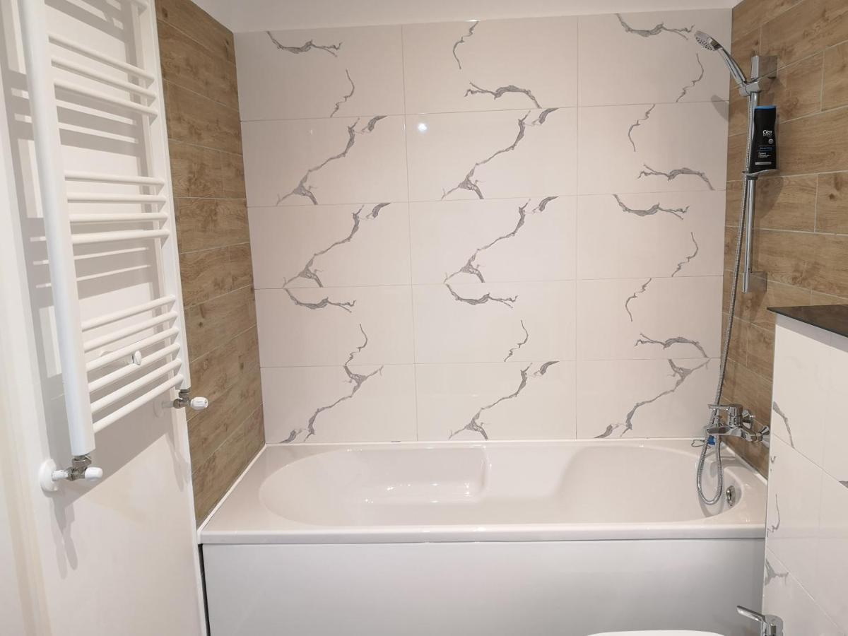 Ared-Atrium Mall Chrysflatty3 Premium Apartment 60Mp 阿拉德 外观 照片