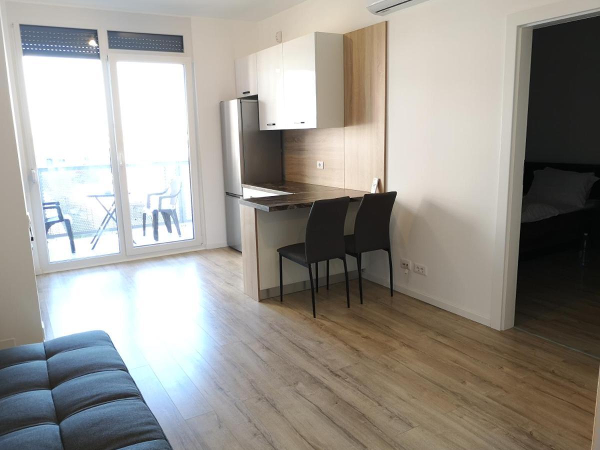 Ared-Atrium Mall Chrysflatty3 Premium Apartment 60Mp 阿拉德 外观 照片